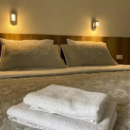 Bed and Breakfast Pansion Raspudic *