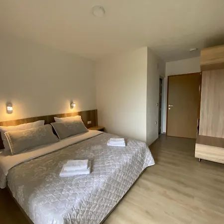 Bed & Breakfast Pansion Raspudic *