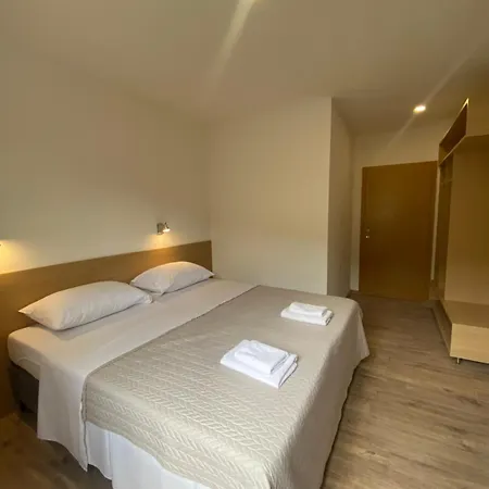 Pansion Raspudic Bed and Breakfast
