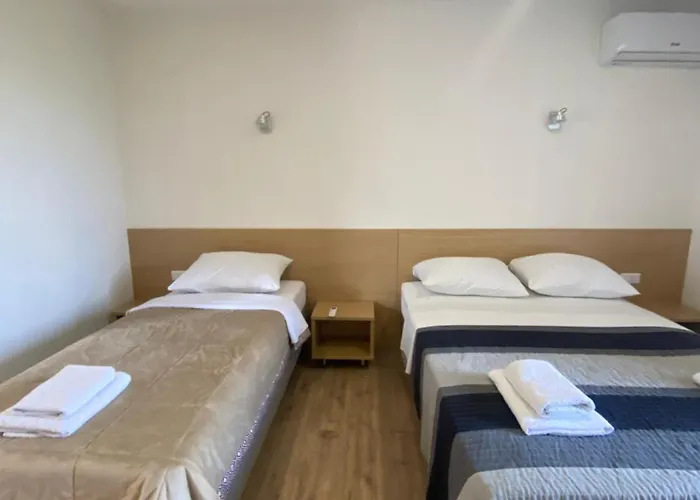 Pansion Raspudic Bed & Breakfast